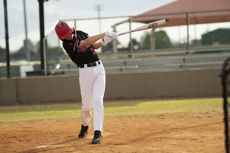 Clearance – Marucci CAT 7 Silver (-8) USSSA Baseball Bat: MSBC728S 4 Clearance – Marucci CAT 7 Silver (-8) USSSA Baseball Bat: MSBC728S - Image 4
